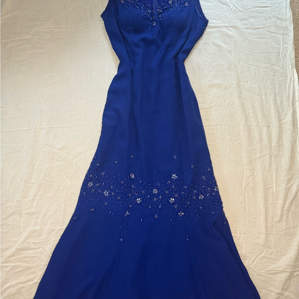 Elegant Blue Evening Gown